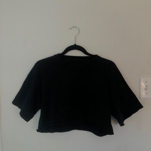 TOPSHOP BLACK CROPPED T-SHIRT